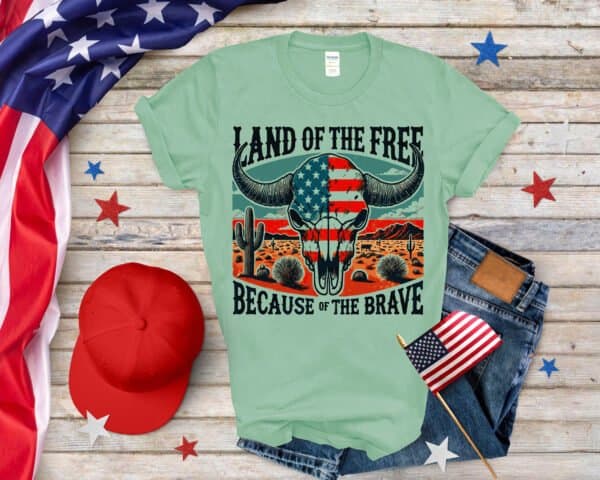 Land of the Free Cowskull